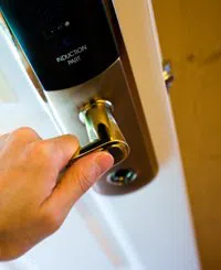 Safe Key Shop Cincinnati, OH 513-494-3059 - comm-01